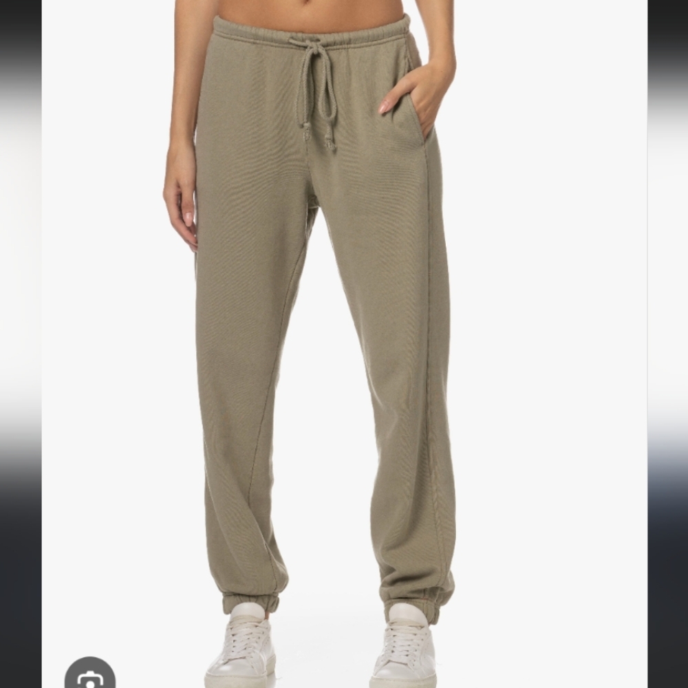 Xirena Green Agate Devi Sweatpants Jogger
